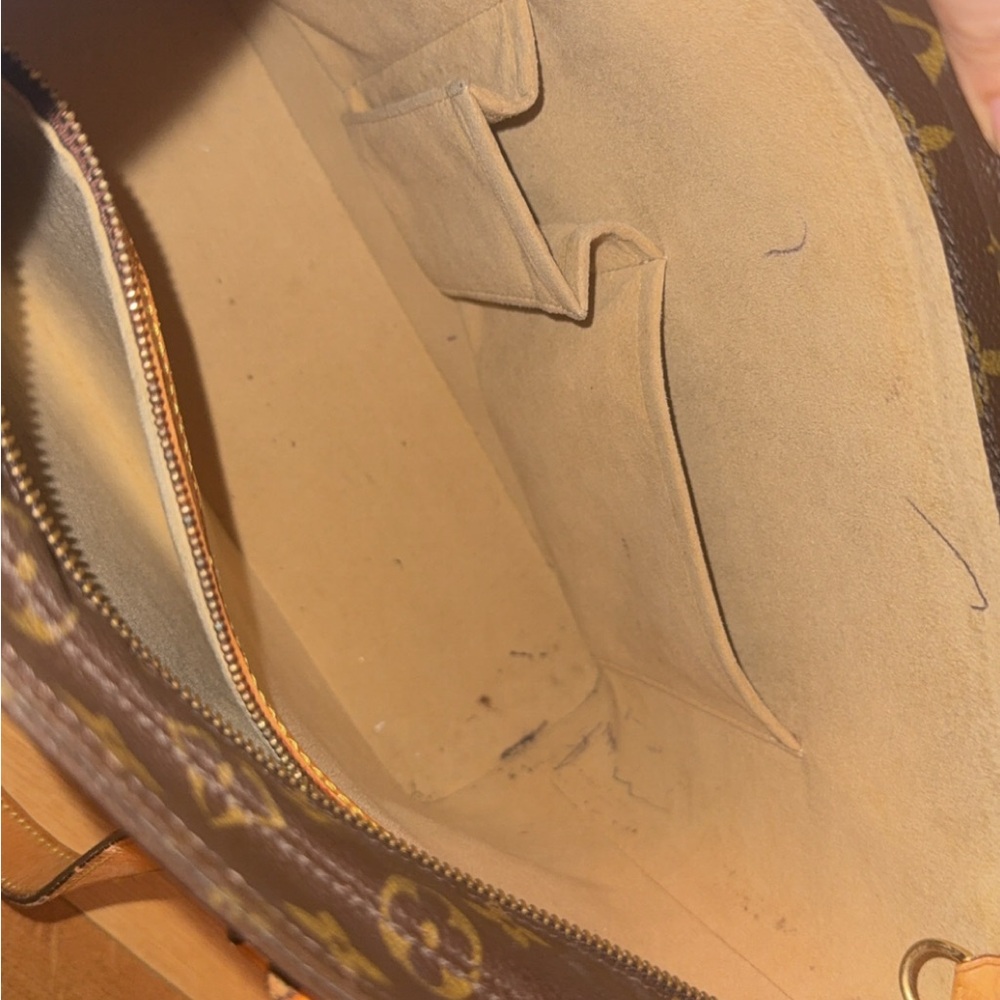 Louis Vuitton Monogram Luco Tote - Picture 7 of 11